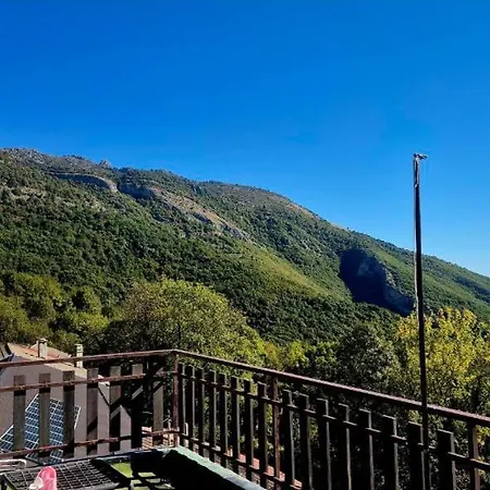 Casa Mare & Monti Caprauna